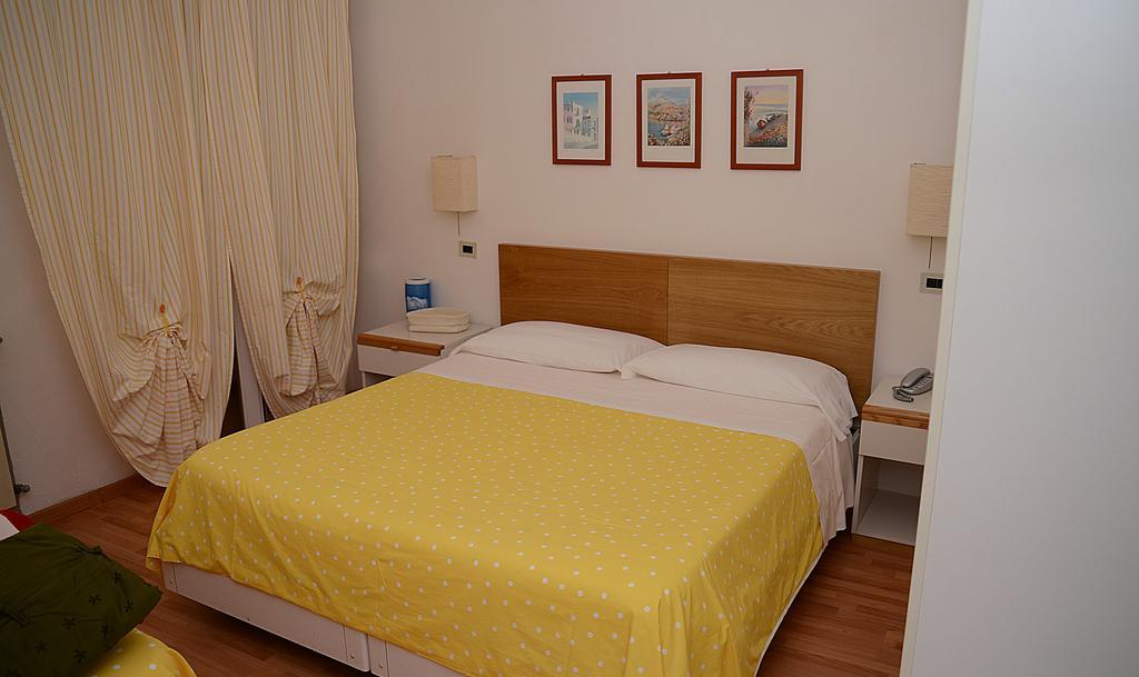 Hotel Kinda Castiglione della Pescaia Room photo