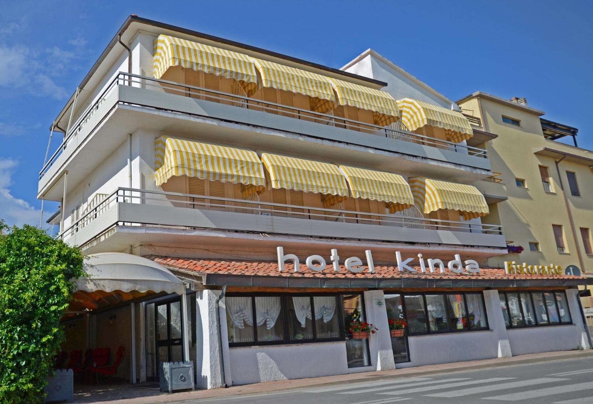 Hotel Kinda Castiglione della Pescaia Exterior photo